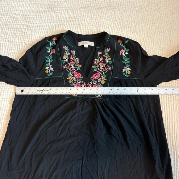 LOFT Top Womens Sz Medium Black Floral Embroidered Bell Sleeve Boho Y2K Festival - Picture 8 of 10